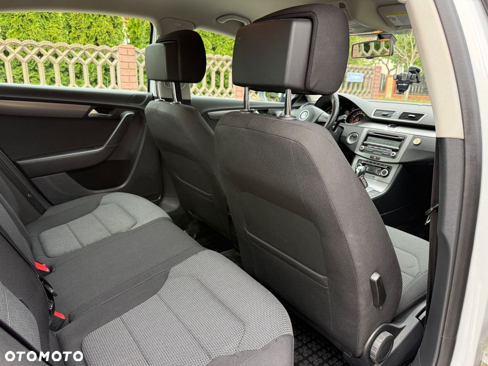 Volkswagen Passat 1.8 TSI Comfortline DSG - 17