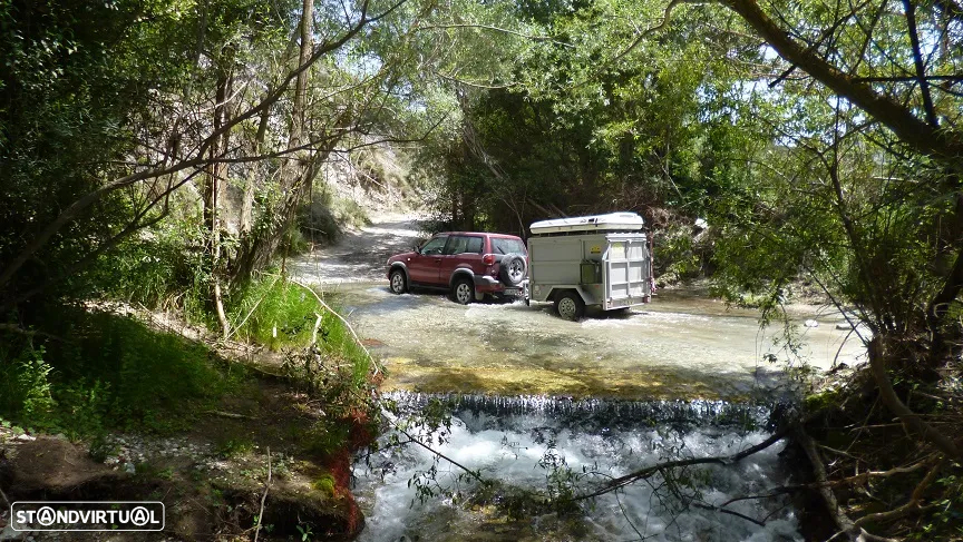 Outra não listada Outra não listada Atrelado 4x4 - 18