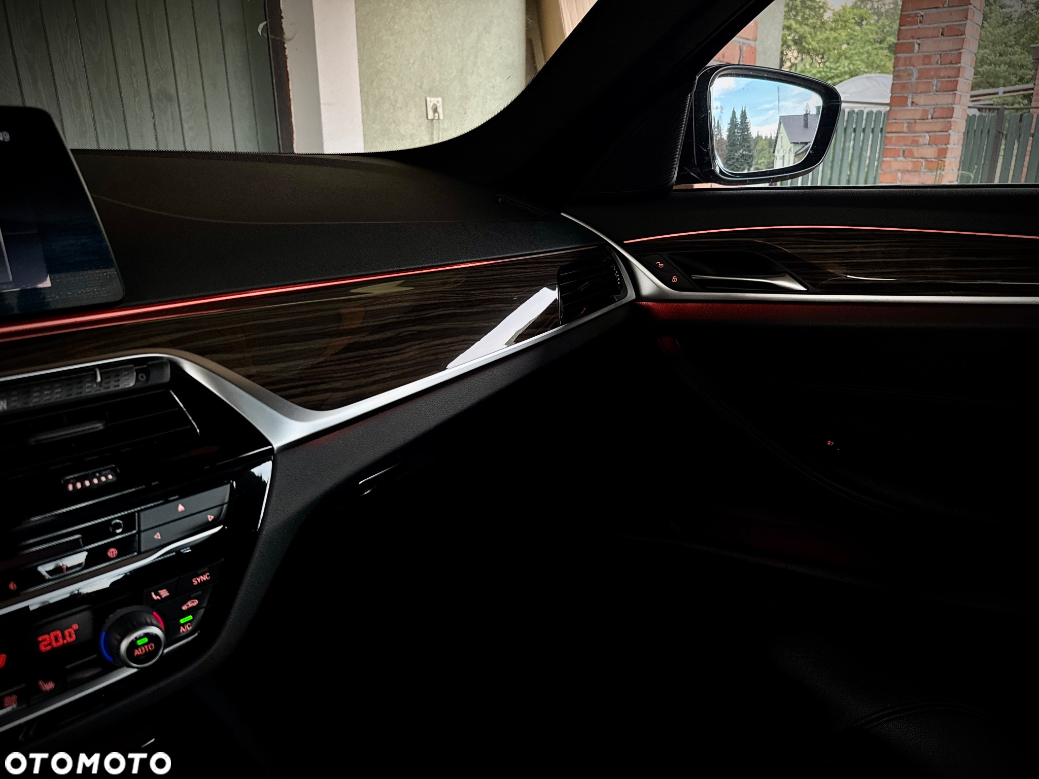 BMW Seria 5 ver-530i-xdrive-m-sport-edition - 27