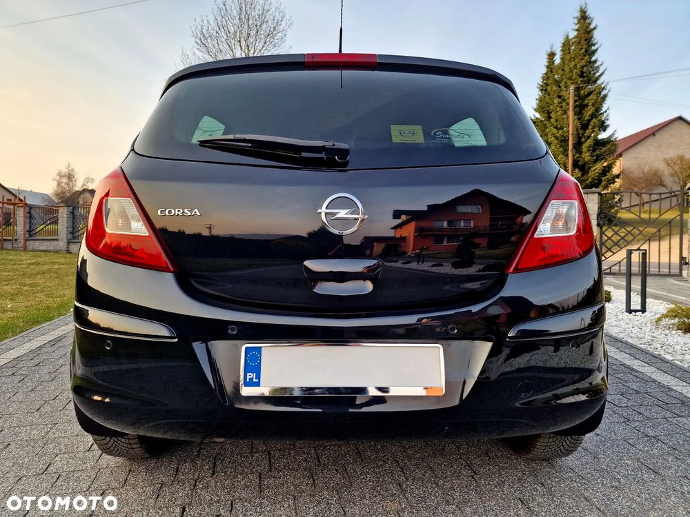 Opel Corsa 1.2 16V Cosmo - 30