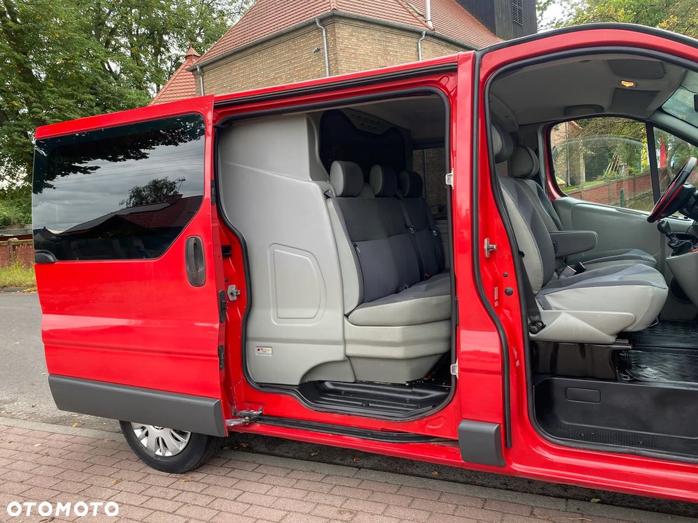 Opel Vivaro - 11
