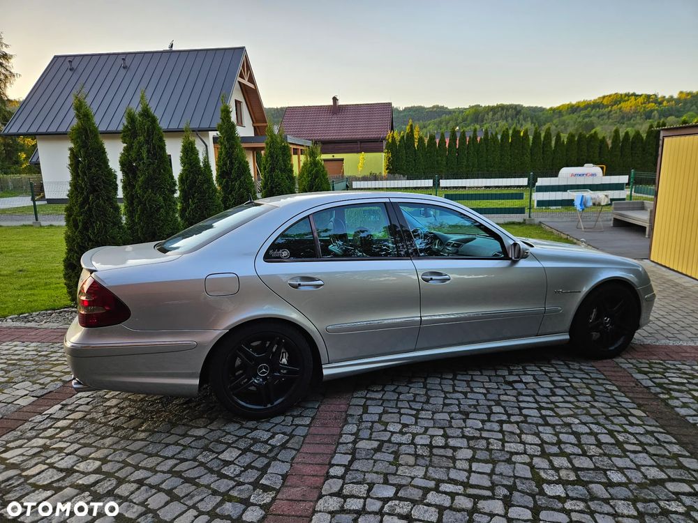 Mercedes-Benz Klasa E - 9