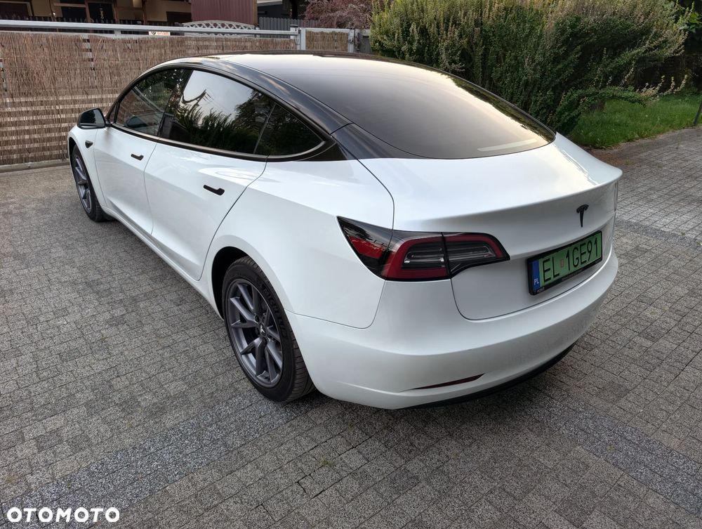 Tesla Model 3 Performance AWD - 4