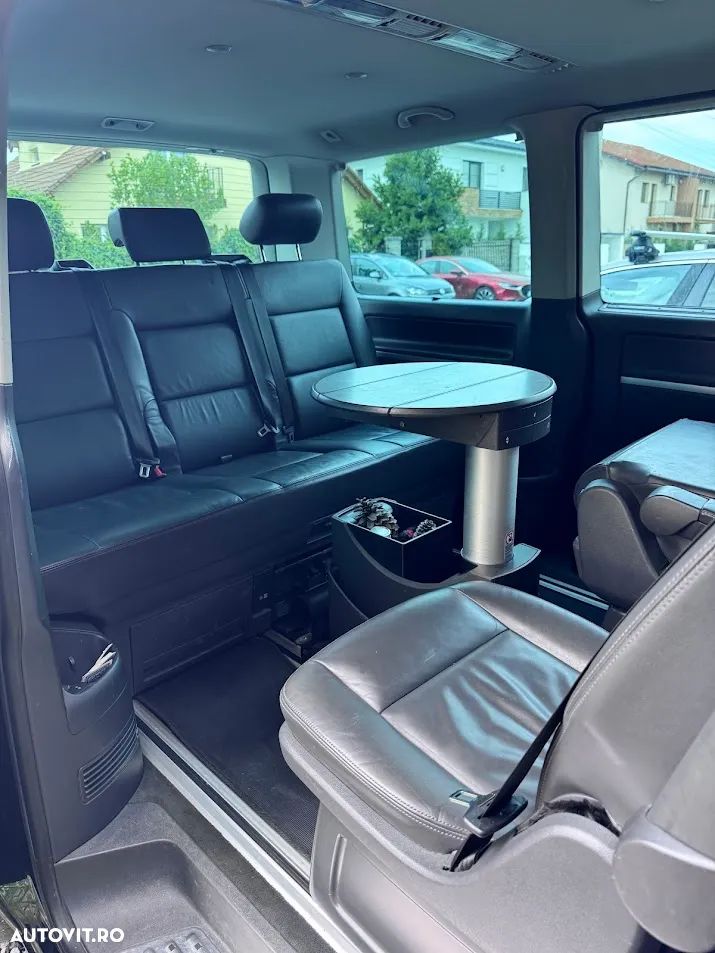 Volkswagen Multivan - 10