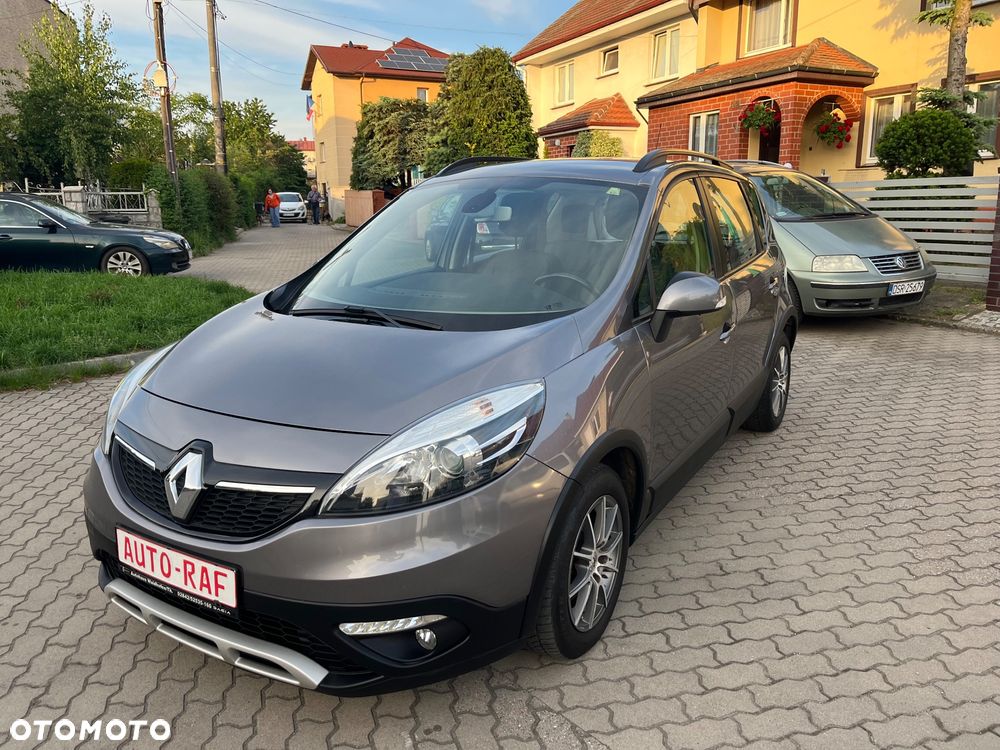 Renault Scenic dCi 110 Xmod Paris - 11