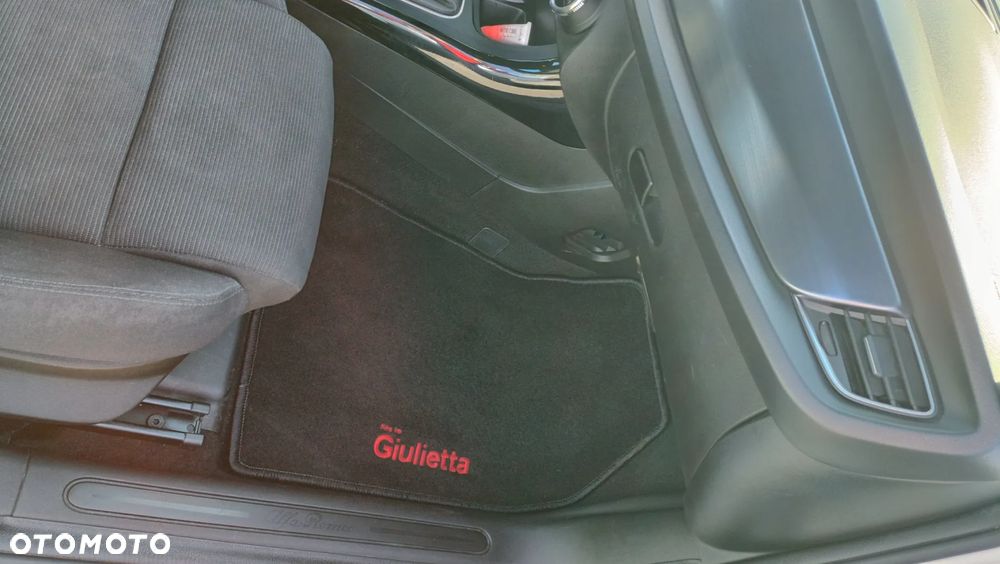 Alfa Romeo Giulietta 2.0 JTDM 16V Collezione - 12