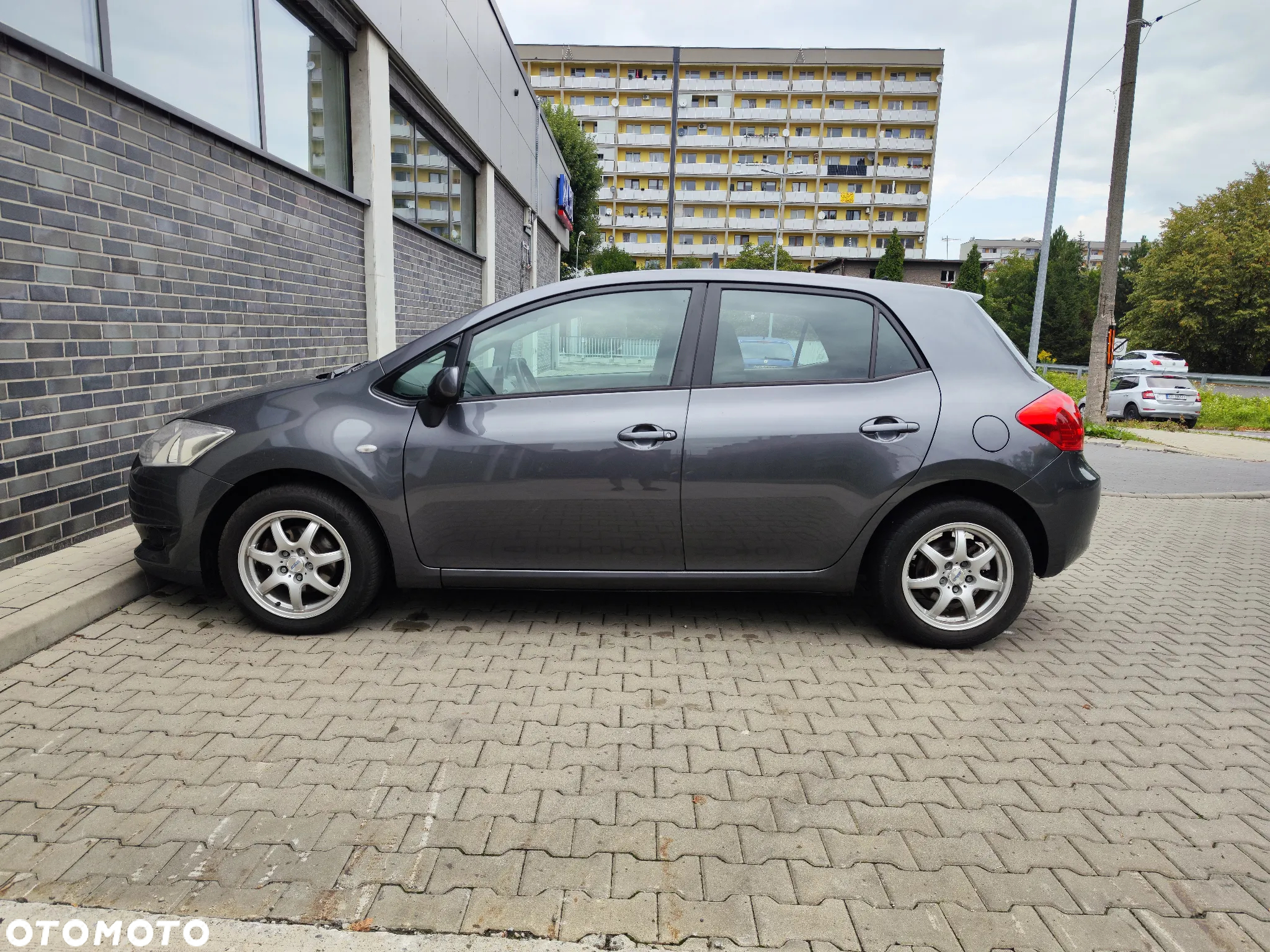 Toyota Auris 1.6 VVT-i Sol - 10