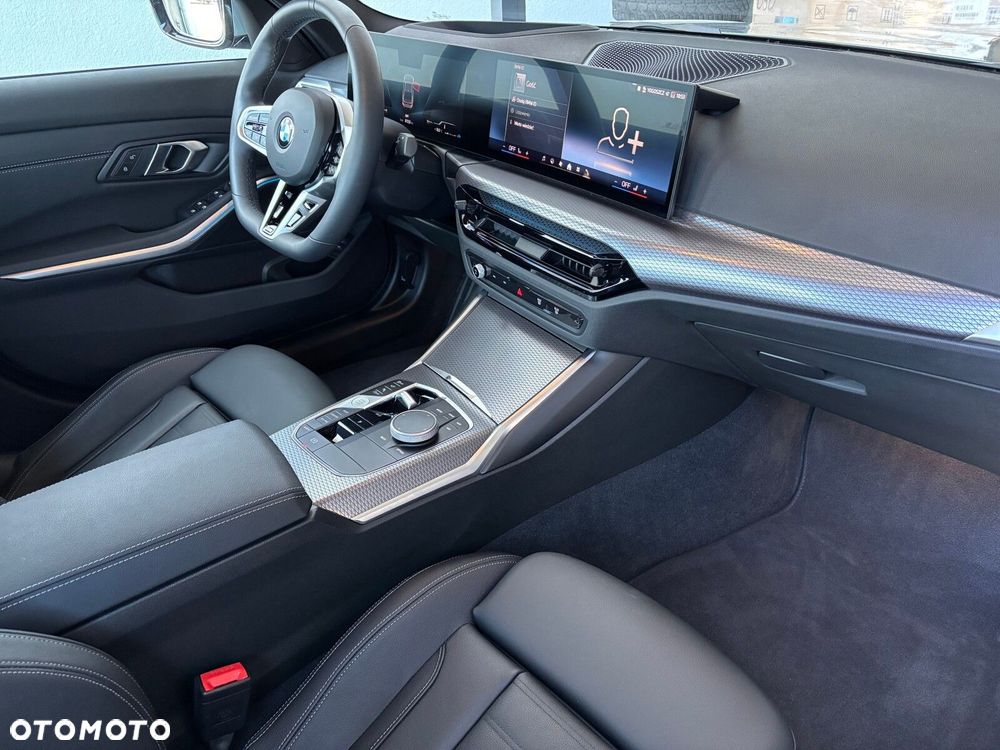 BMW Seria 3 330i xDrive M Sport sport - 21