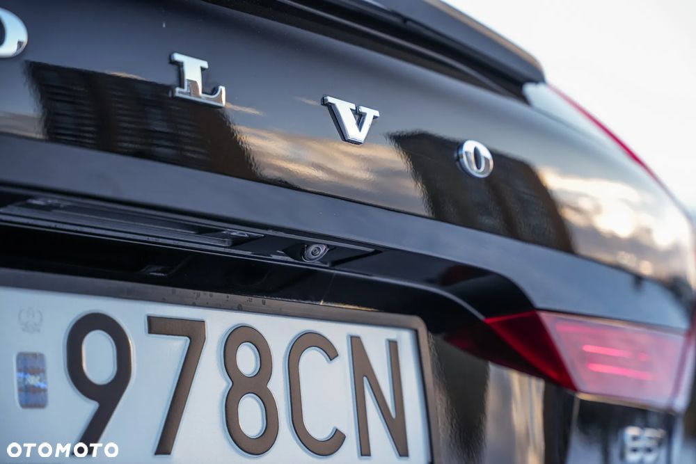 Volvo XC 60 B5 B AWD Ultimate Black Edition - 17