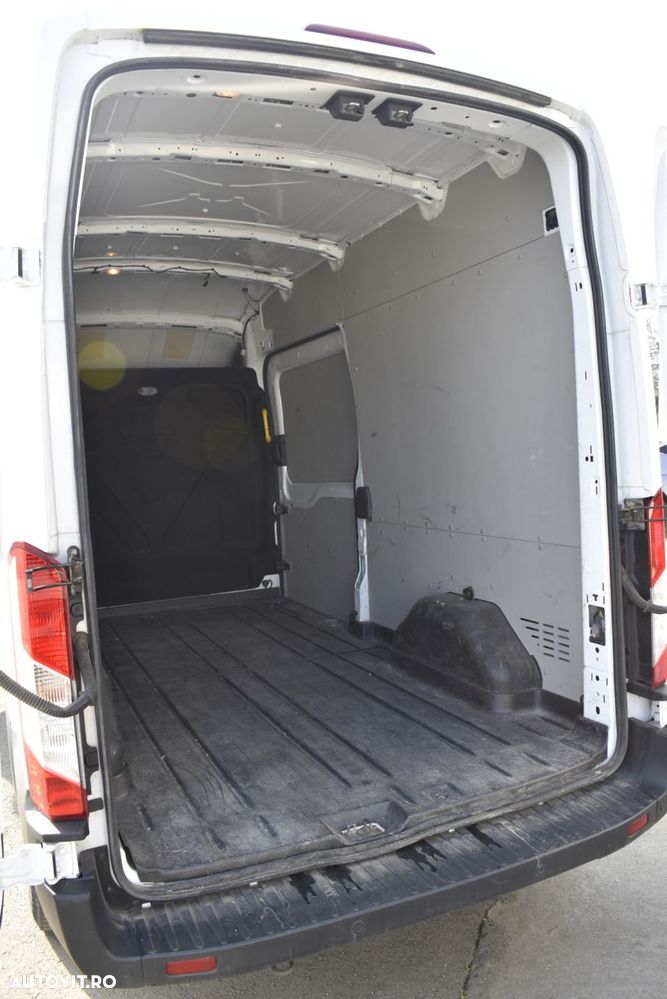 Ford Transit - 10