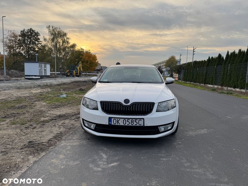 Skoda Octavia 2017 photo 2