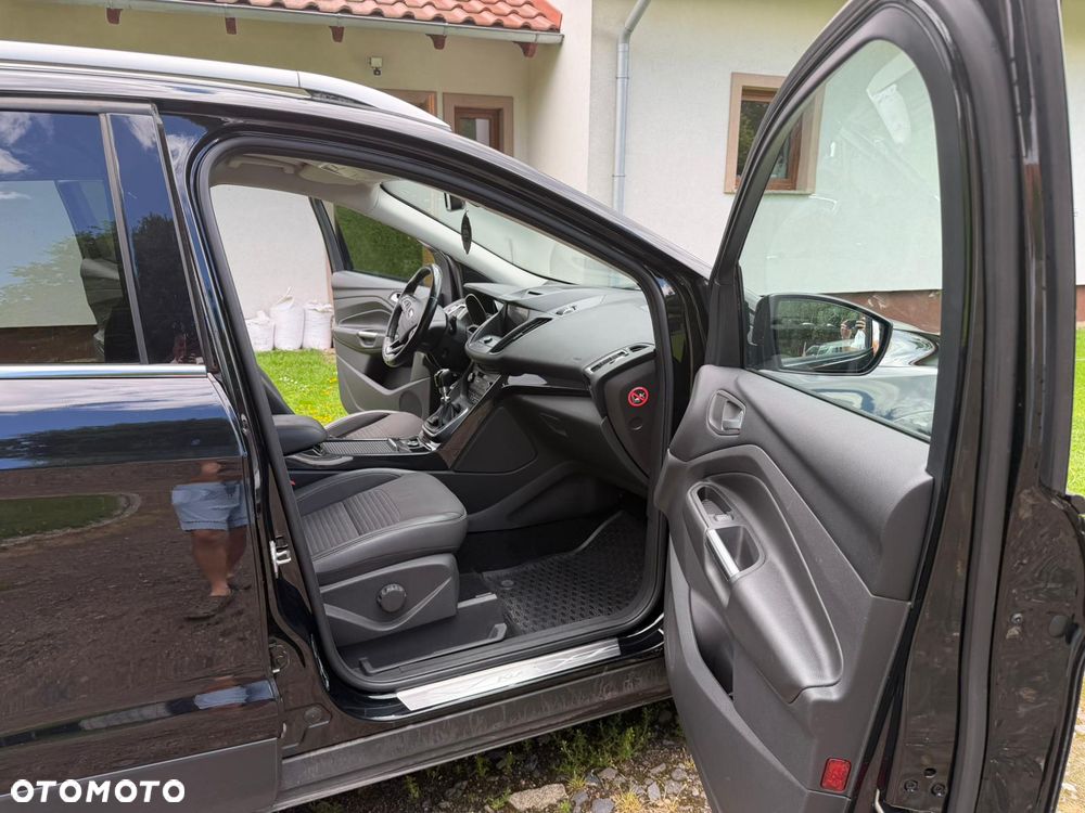 Ford Kuga 2.0 TDCi AWD Edition - 11