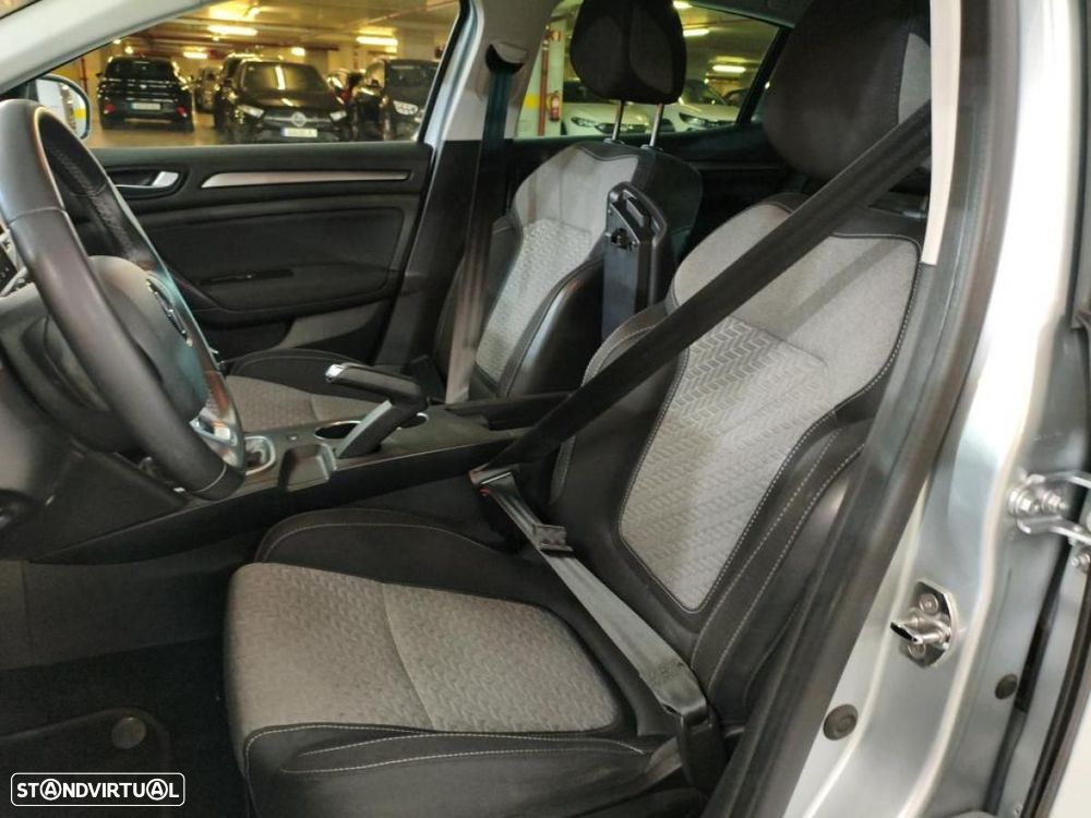 Renault Mégane 1.5 Blue dCi Limited - 4