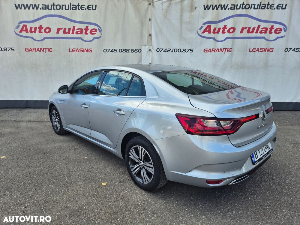 Renault Megane 2024 photo 3