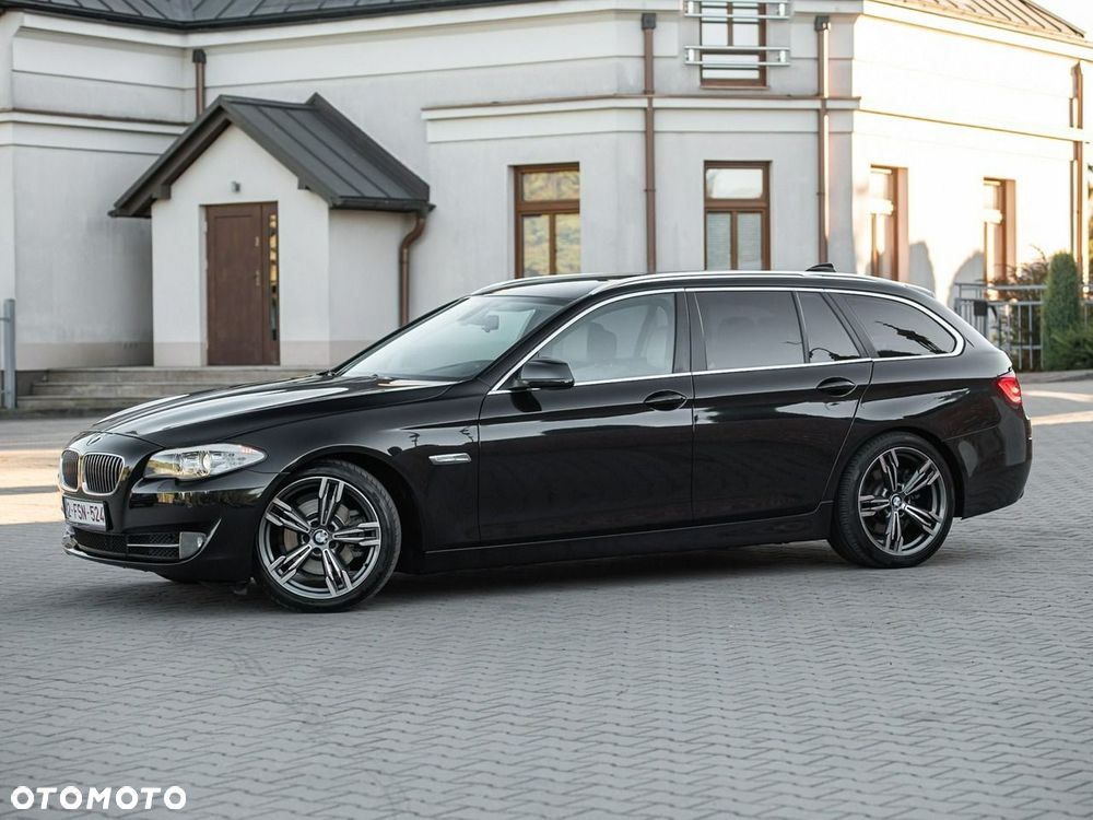 BMW Seria 5 520d Luxury Line - 14