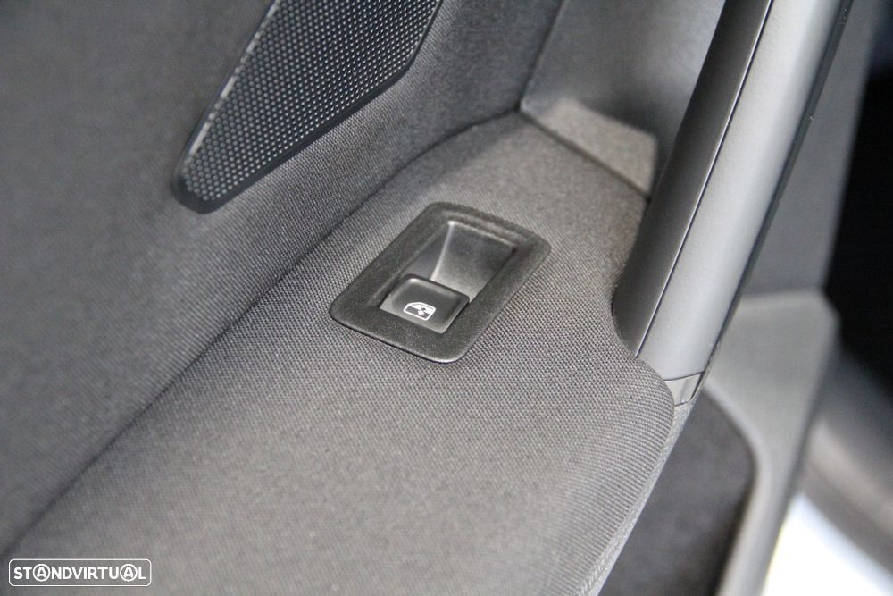 VW Tiguan 2.0 TDI Life DSG - 31