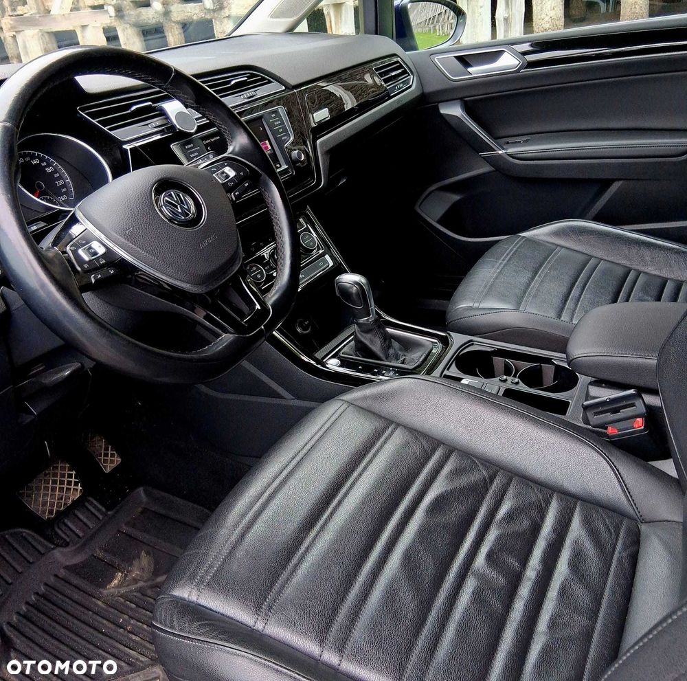 Volkswagen Touran - 7