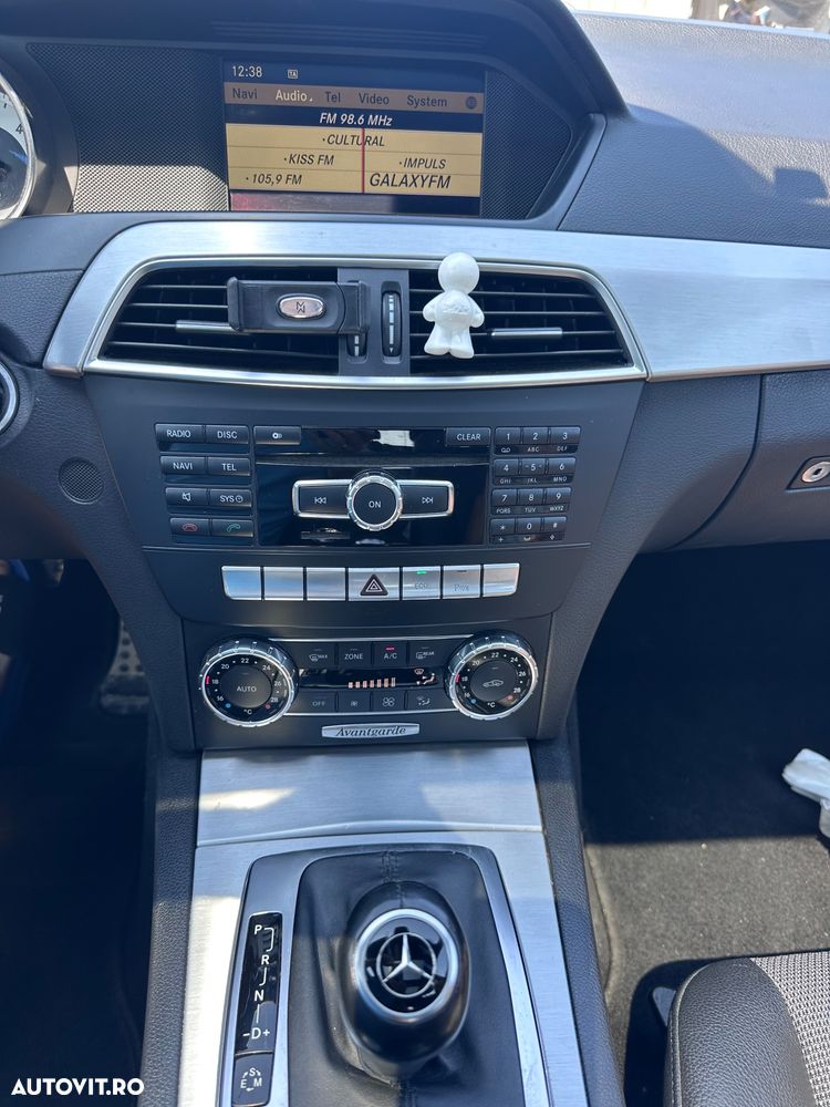 Mercedes-Benz C 220 CDI DPF Automatik BlueEFFICIENCY Avantgarde - 7