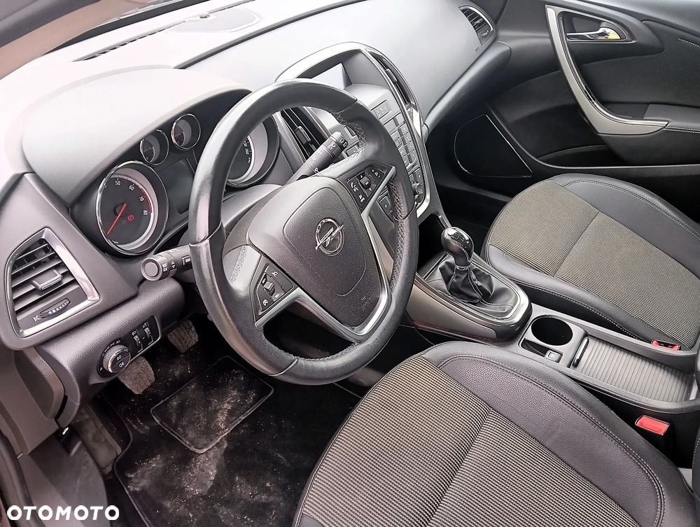 Opel Astra 1.4 Turbo Cosmo - 36