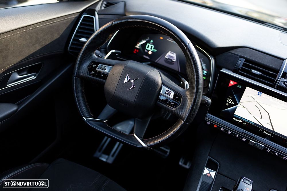 DS DS7 Crossback E-Tense Performance Line EAT8 - 8