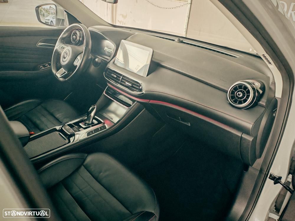 MG EHS 1.5 T-GDI Plug-in Hybrid Luxury - 9