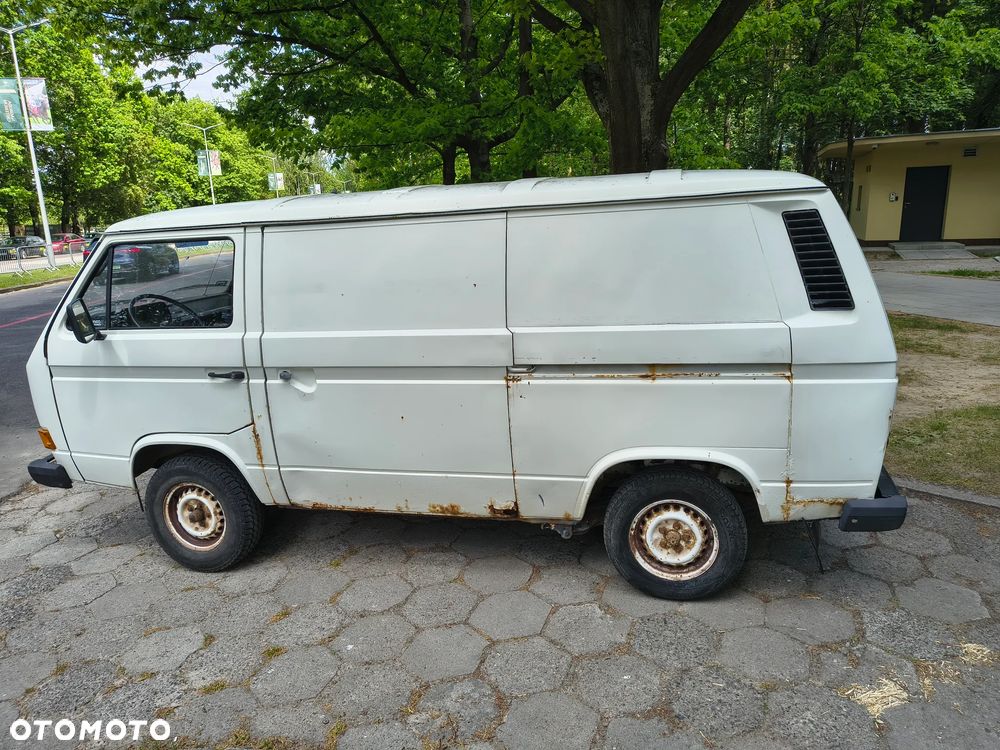 Volkswagen Transporter - 4