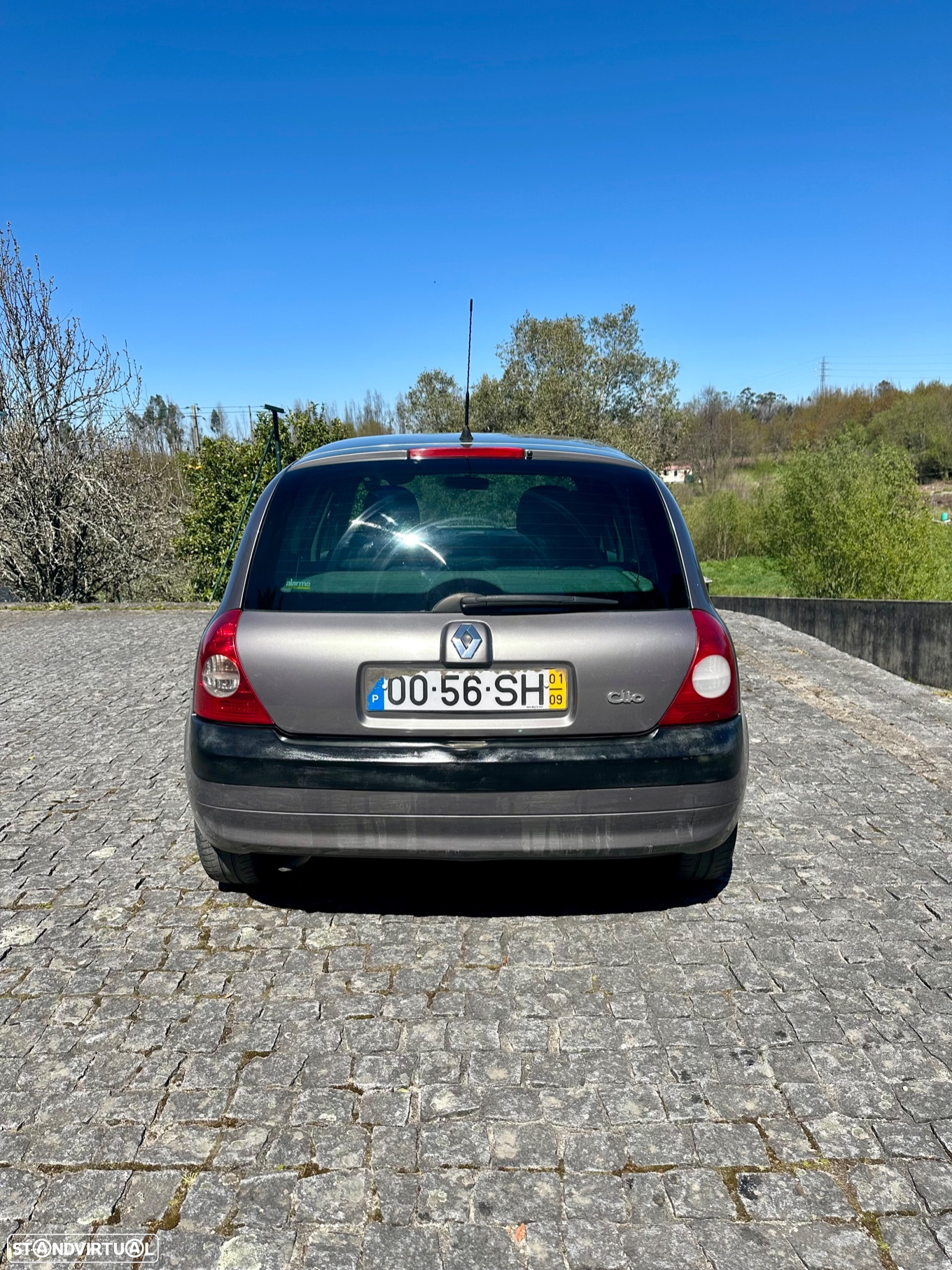 Renault Clio 1.2 16V S - 3