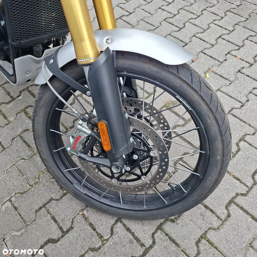 Triumph Scrambler - 18