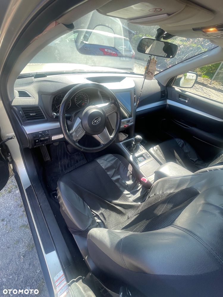 Subaru Legacy 2.0 D Active - 10