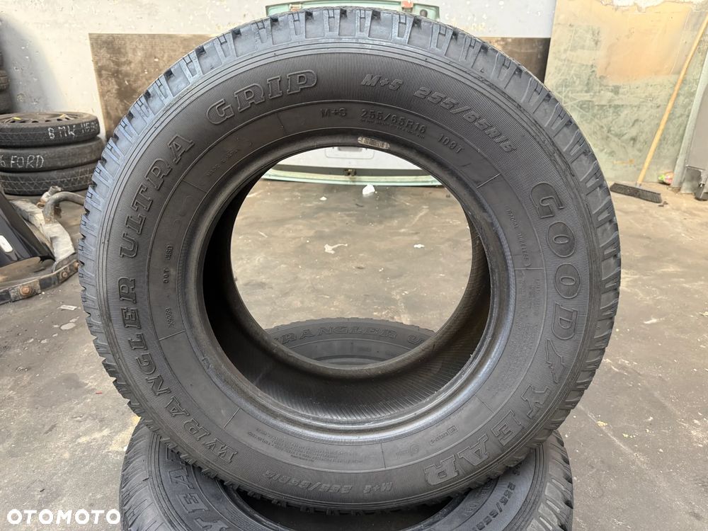 OPONA GOOD YEAR WRANGLER ULTRA GRIP 4X4 AT 255/55 R16 - 2