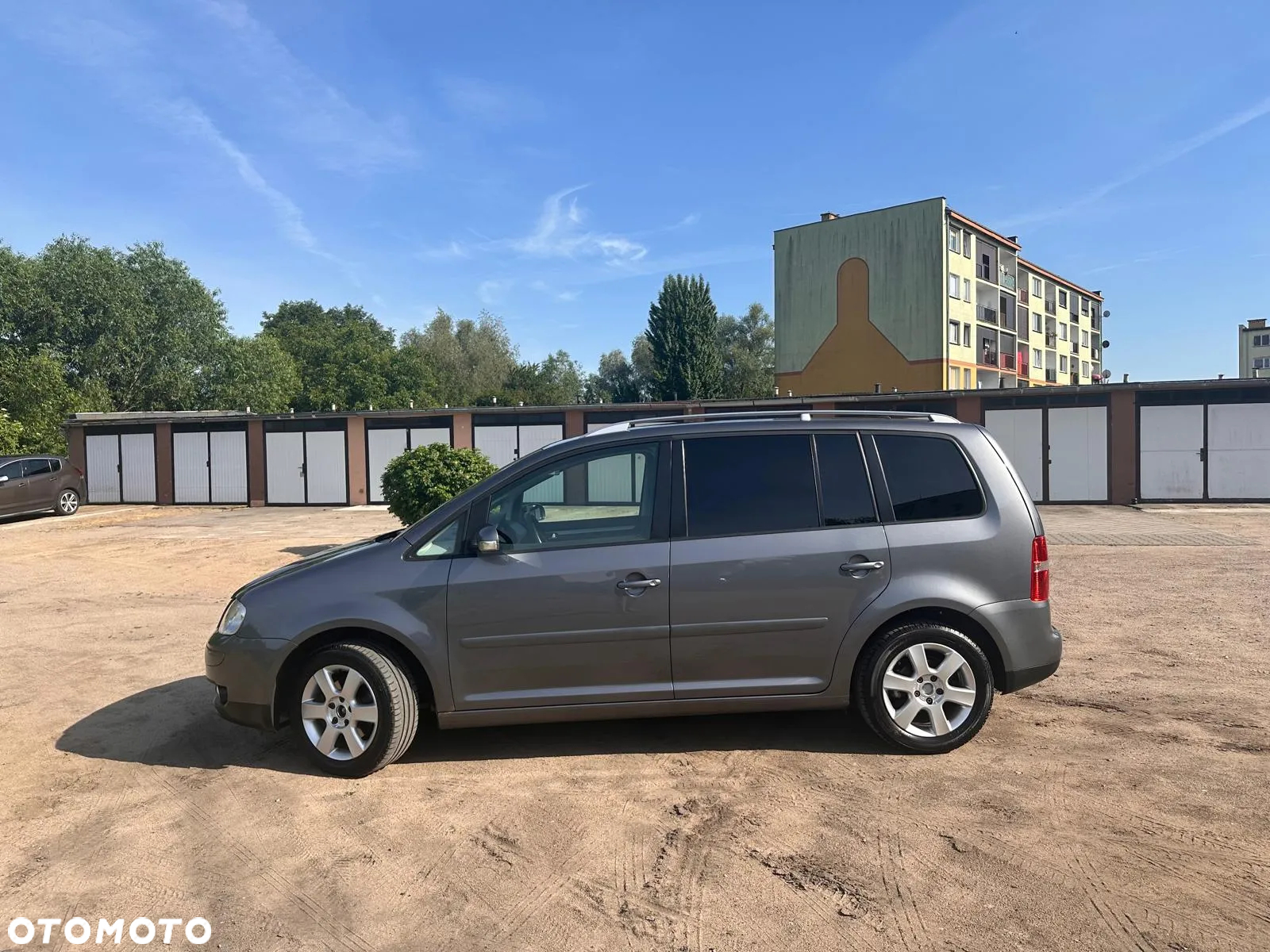 Volkswagen Touran 2.0 TDI DPF Trendline - 5