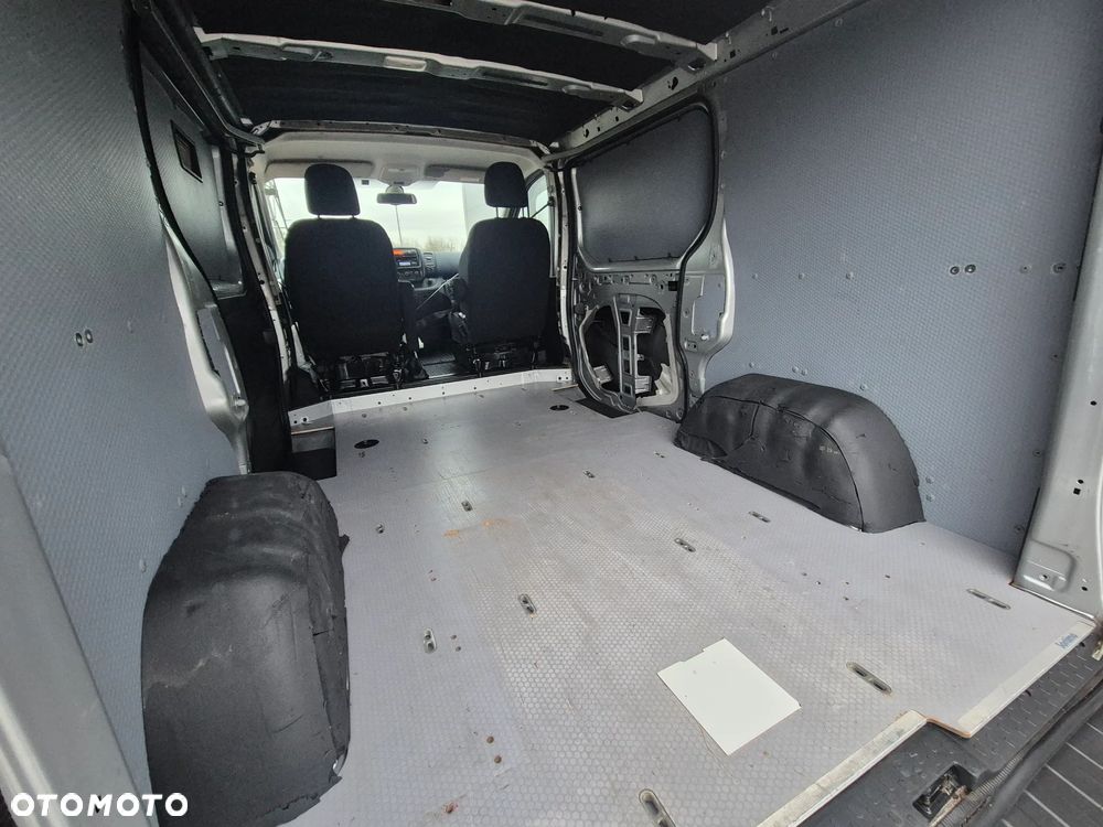 Opel Vivaro - 28