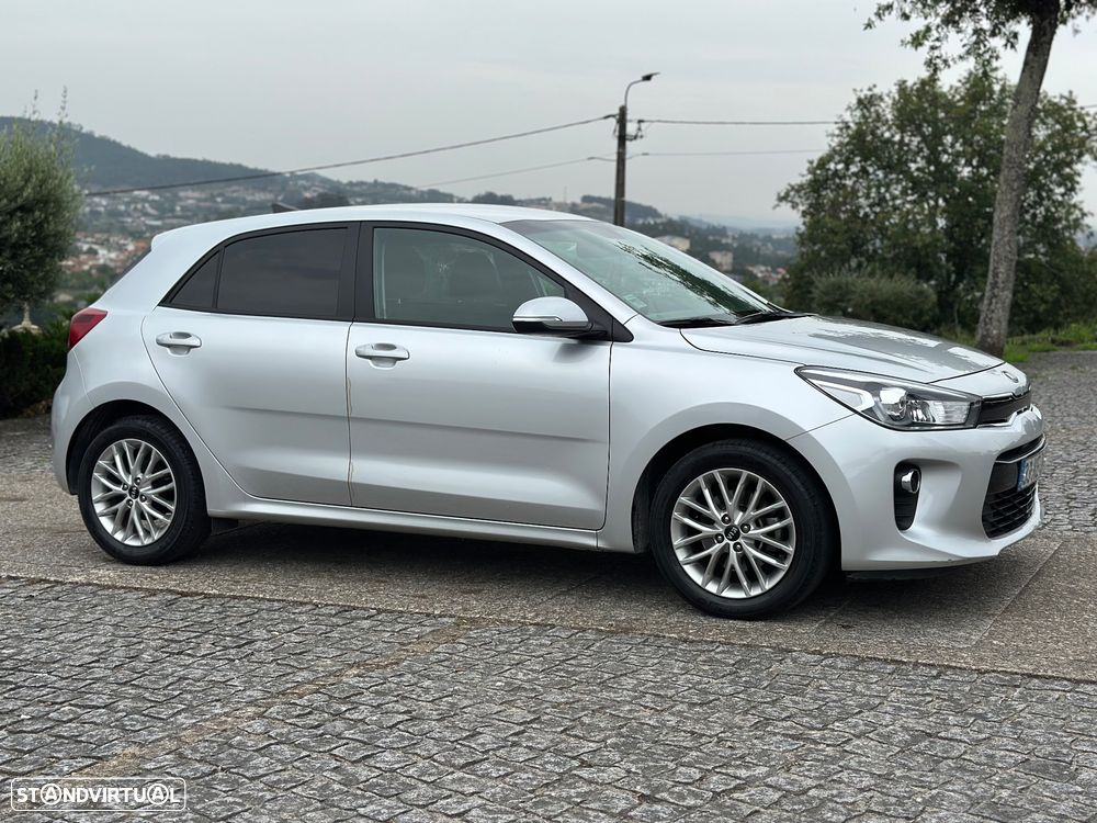 Kia Rio 1.2 CVVT Urban - 36
