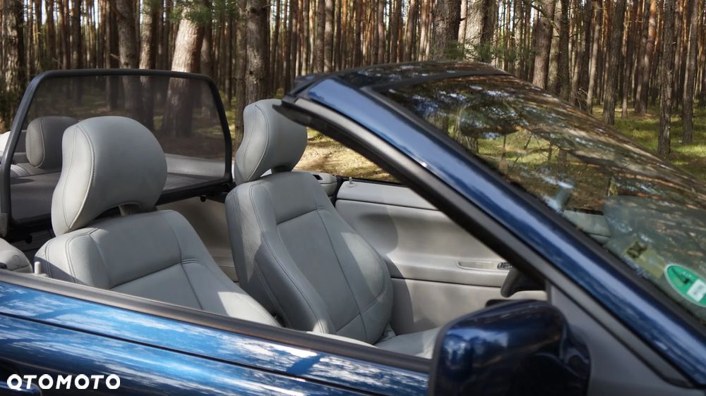 Volvo C70 2.0T - 34