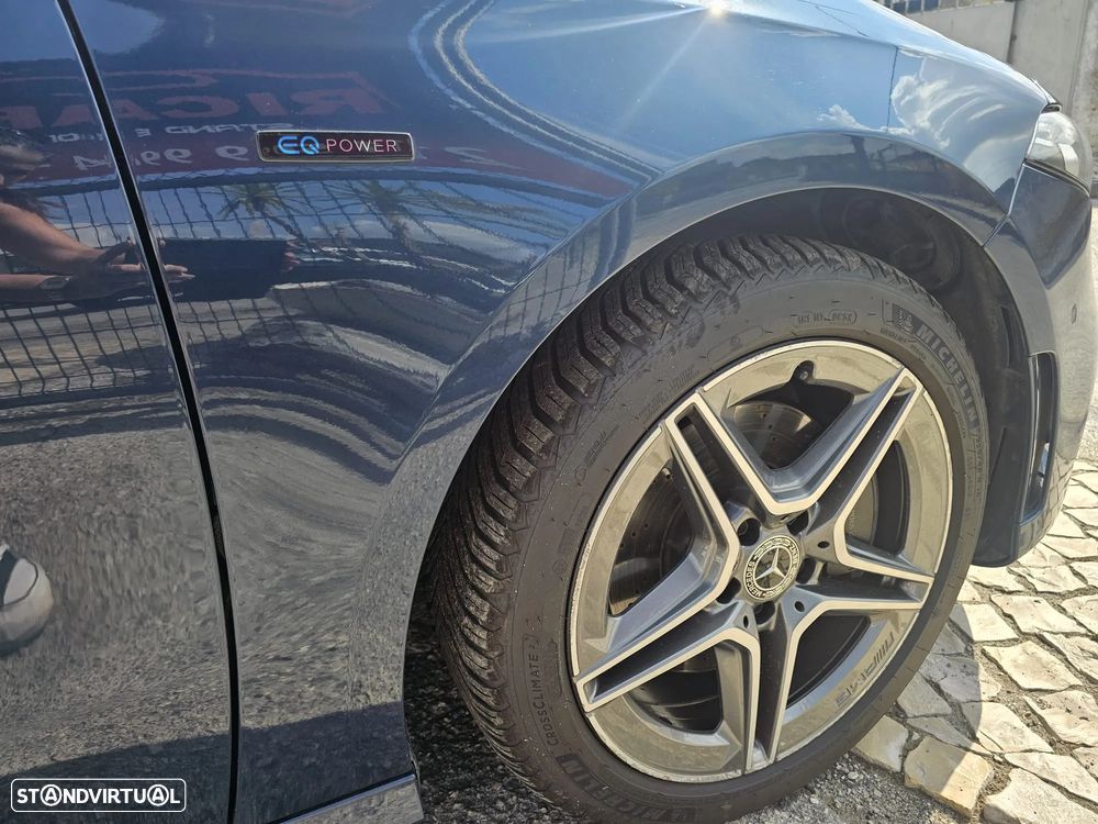 Mercedes-Benz A 250 e AMG Line - 15