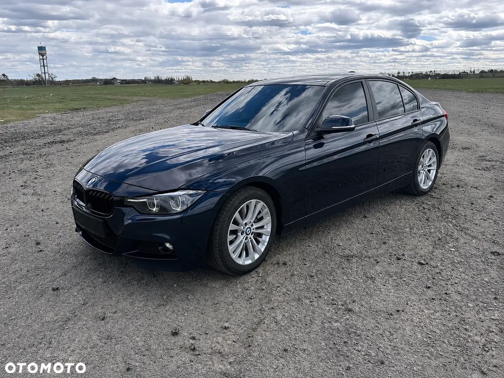 BMW Seria 3 320d Edition M Sport Shadow - 4