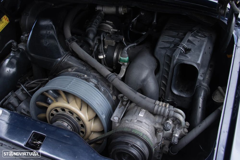Porsche 911 (993) Coupé 3.6 Carrera 2 - 40