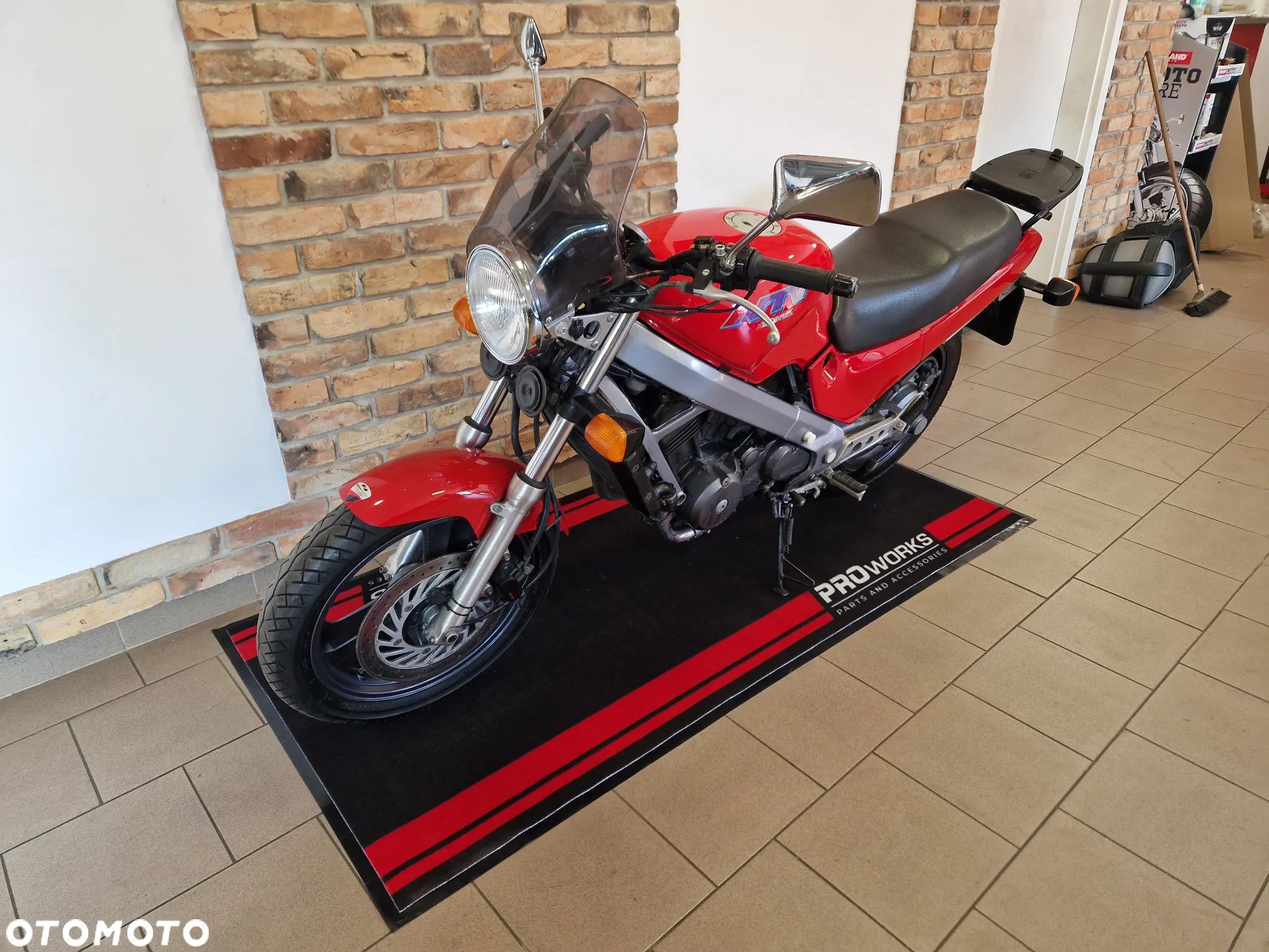 Honda NTV - 1