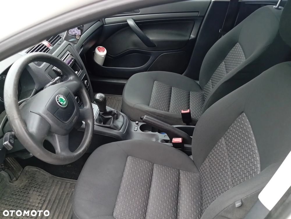 Skoda Octavia 1.4 - 6
