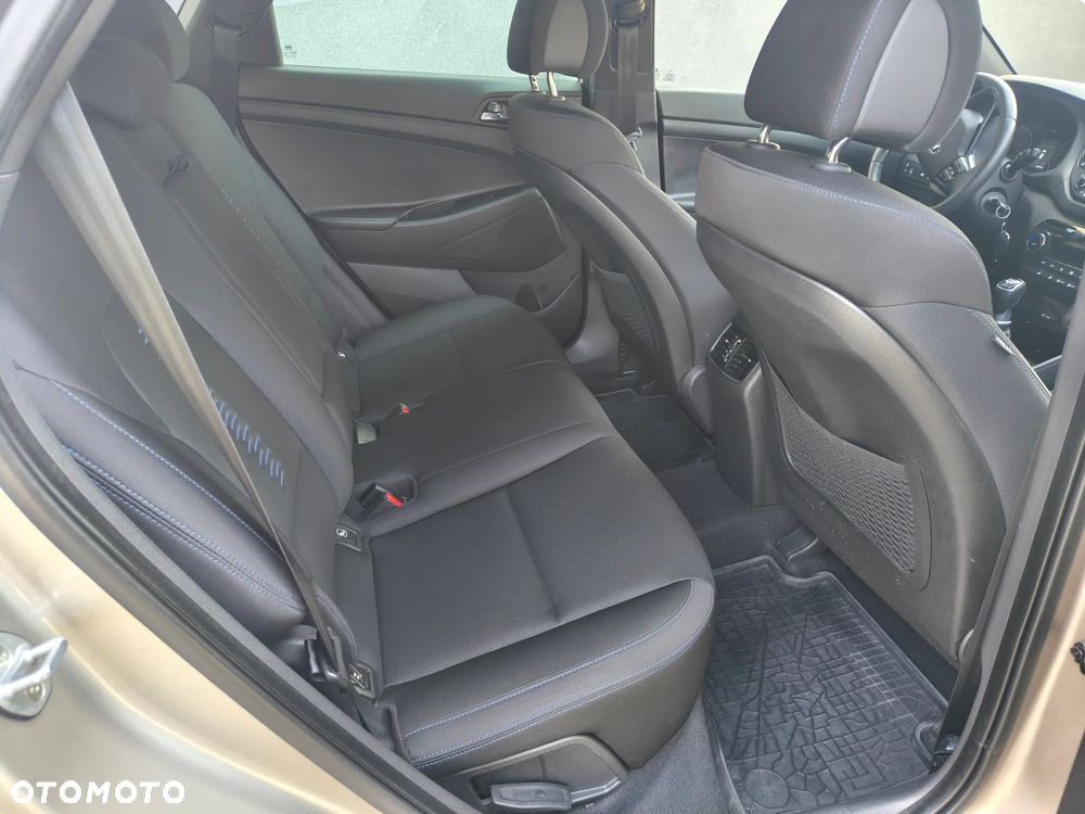 Hyundai Tucson blue 1.6 GDi 2WD Navi - 10