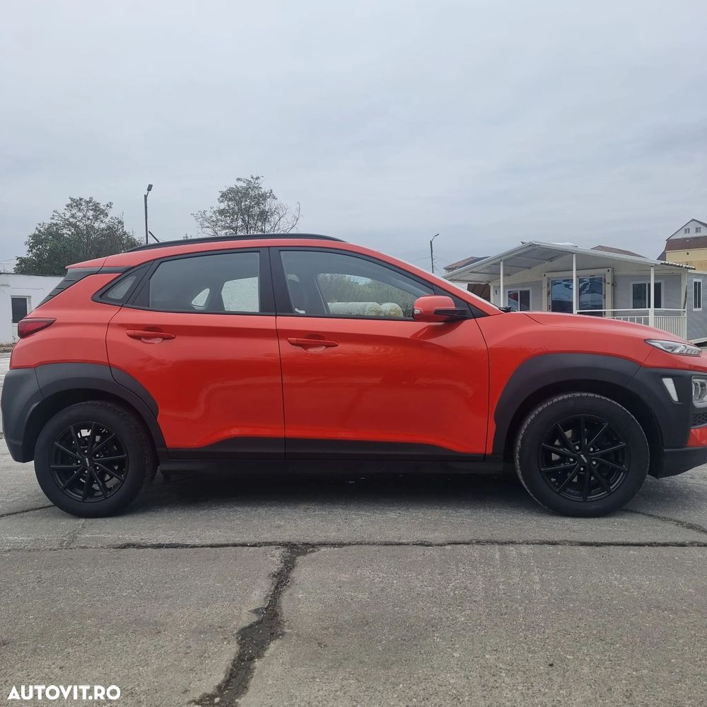 Hyundai KONA - 3