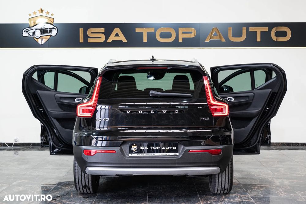 Volvo XC 40 T5 Twin Engine DKG Momentum Pro - 31
