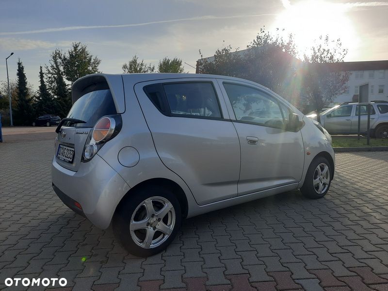 Chevrolet Spark - 12
