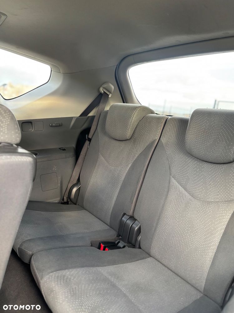 Toyota Prius 1.8 HSD Premium - 30