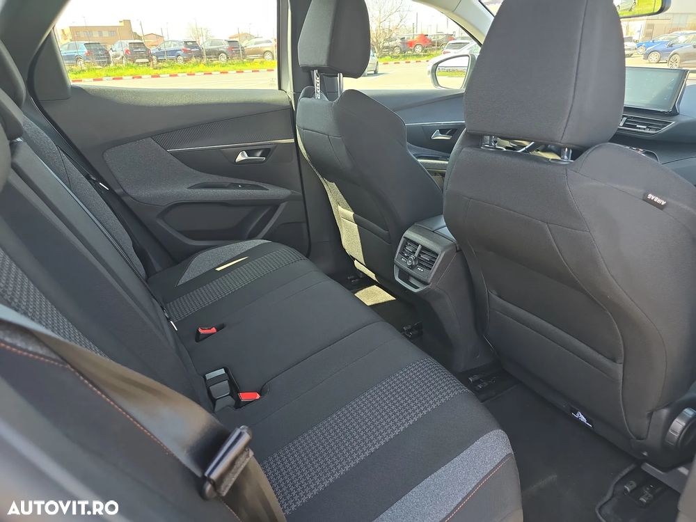 Peugeot 3008 - 31