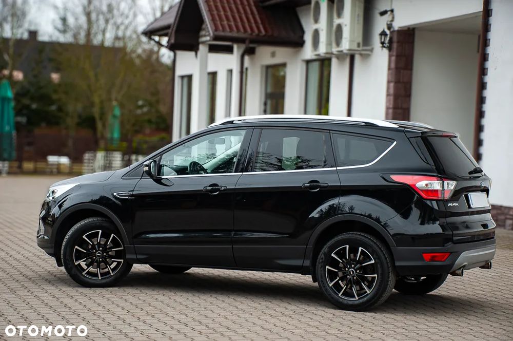 Ford Kuga 1.5 EcoBoost 2x4 Cool & Connect - 17