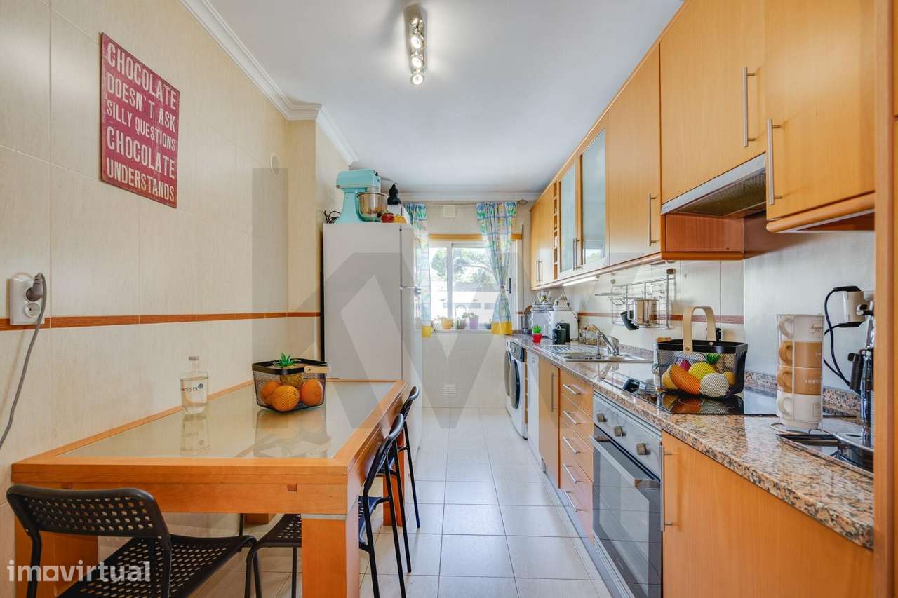 T3 com Garagem em Camarate | Espaço, Conforto e Localização - Grande imagem: 4/31