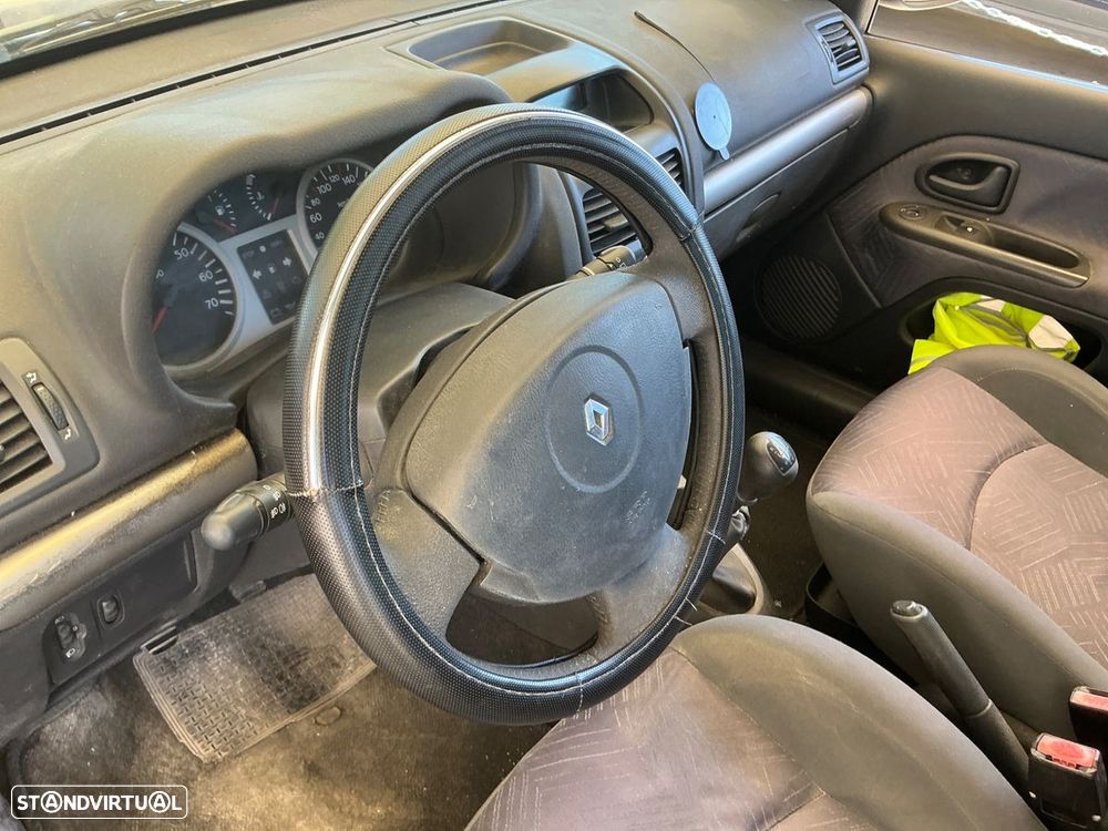 Renault Clio 1.2 16V Dynamique - 21