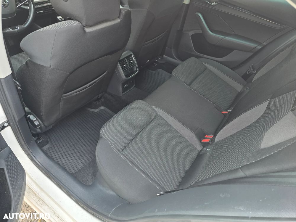 Skoda Octavia 2.0 TDI Ambition - 10