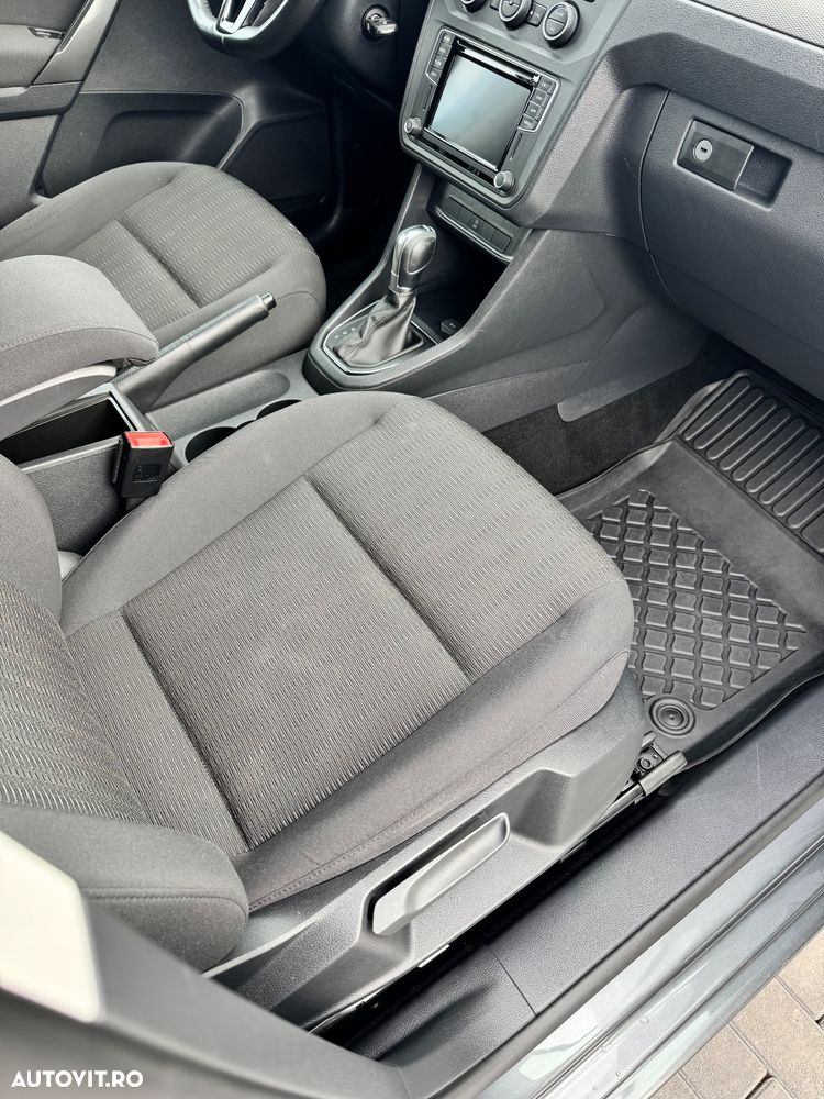 Volkswagen Caddy Maxi DSG - 9